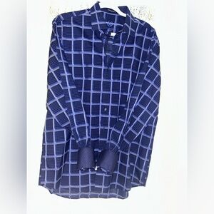 Men’s Bugatchi button down 🔹🔷🔹